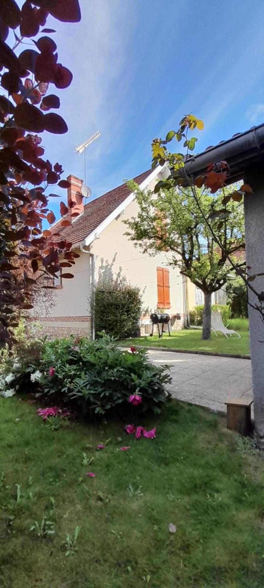 Villa Un Brin De Bonheur à Troyes Extérieur photo